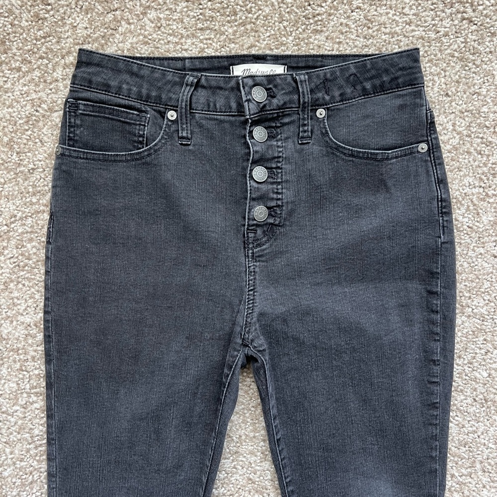 Madewell Petite Curvy High-Rise Skinny Button-Front Jeans in Berkeley Wash